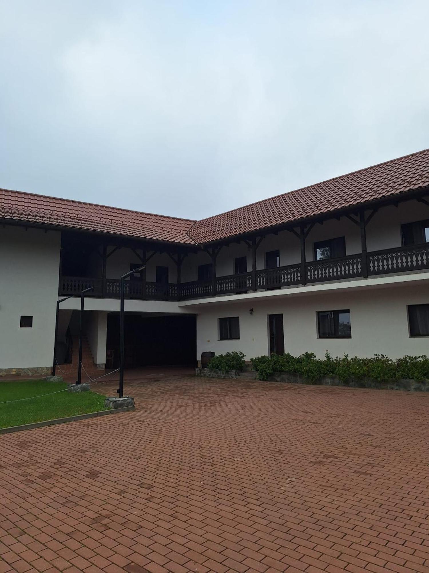 Pensiunea Alex Marga Exterior foto
